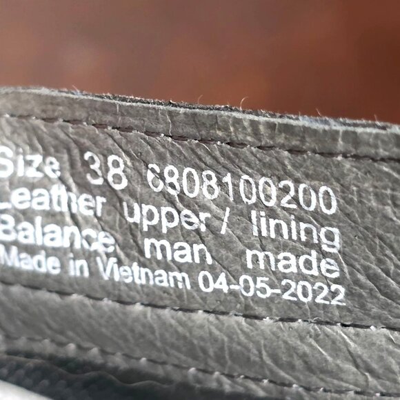 Dansko Women's Black Leather Ankle Boots Side Zippers Size 38 - Picture 10 of 10